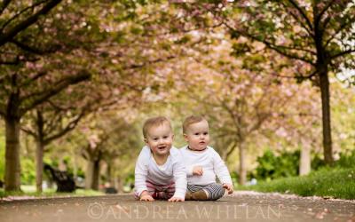Twins Photo Session in Greenwich Park {London baby, family and children's photographer}
