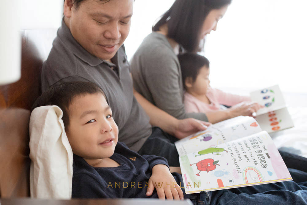 parents reading to children
